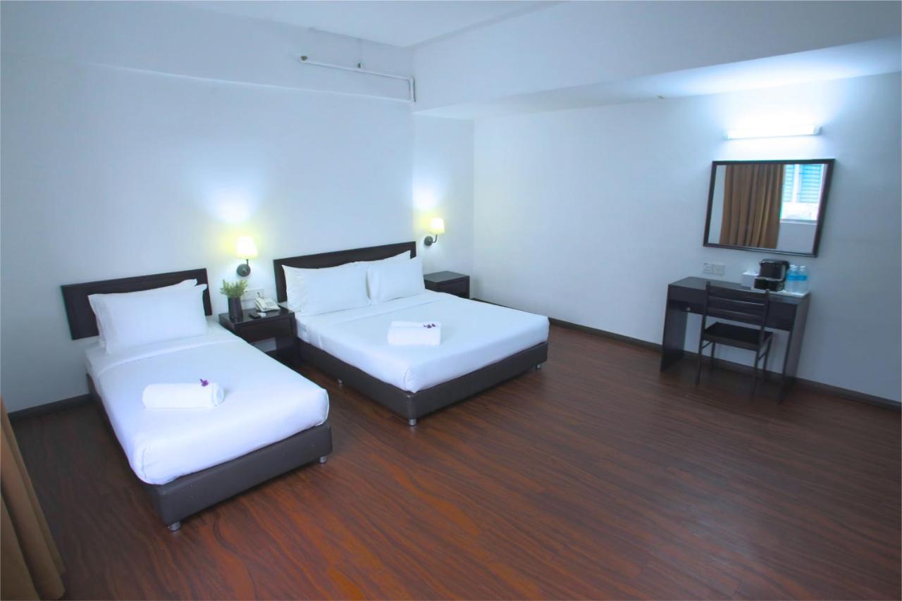 Hotel Pandan Johor Bahru Exterior photo